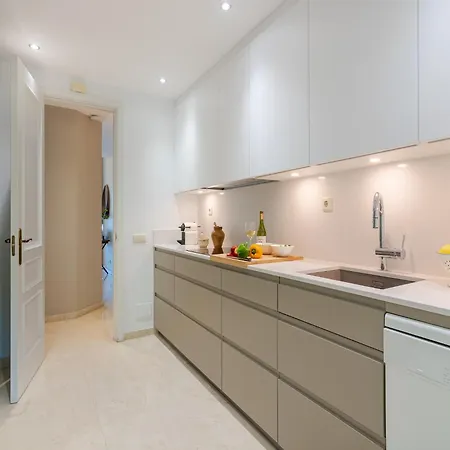 Appartamento Elegant Seafront Retreat In Rio Real Playa *