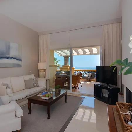 Appartamento Elegant Seafront Retreat In Rio Real Playa