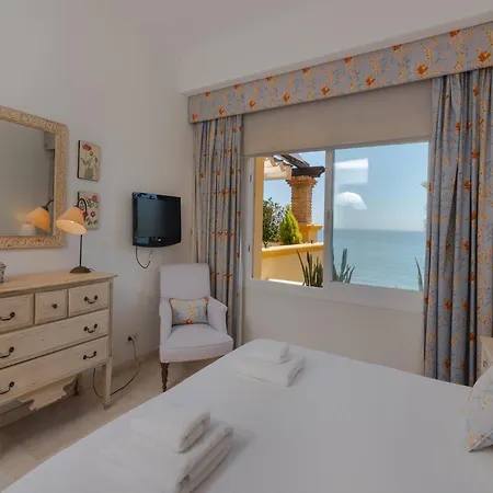 Elegant Seafront Retreat In Rio Real Playa * Marbella